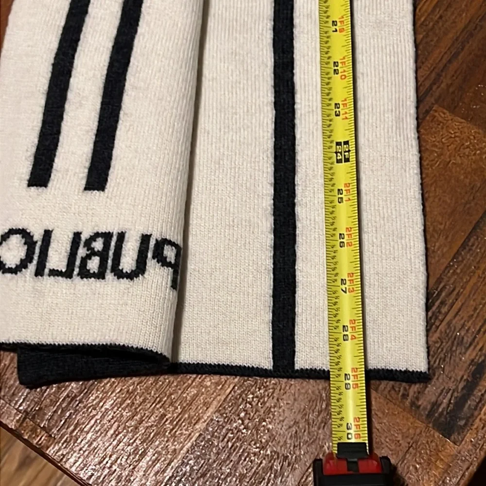 Banana Republic winter wool scarf